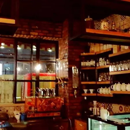 Voswos Garage Coffee Otel Antalya