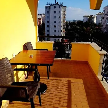Otel Voswos Garage Coffee 3*
