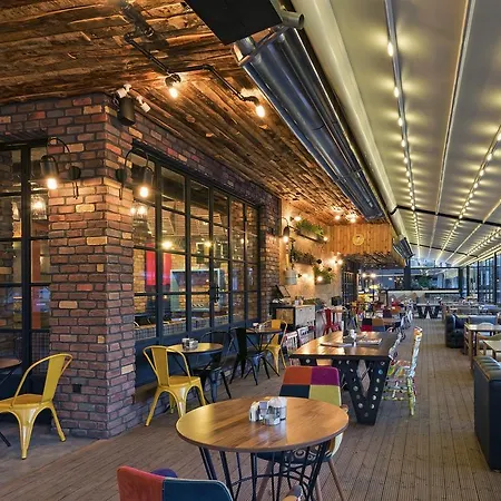 Otel Voswos Garage Coffee Antalya