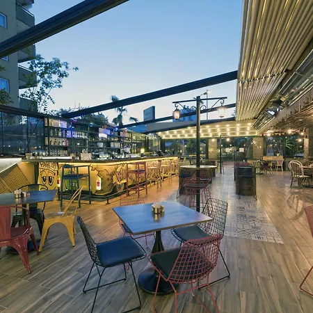 Otel Voswos Garage Coffee Antalya